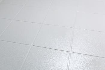 浴室　床　ひび割れ　修繕方法　在来浴室　システムバス