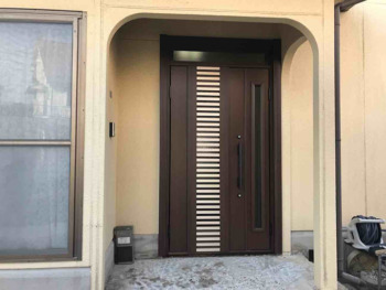 たった1日で玄関ドアリフォーム