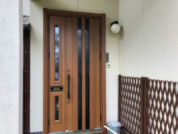 玄関”ガラッ”とリフレッシュ工事