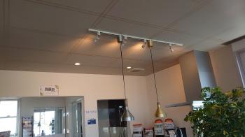 より明るくなった店内