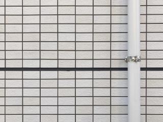 外壁　種類　特徴　おしゃれ　タイル