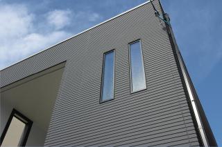 外壁　種類　特徴　おしゃれ　サイディング