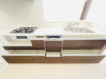 キッチン　リフォーム　ポイント　注意点　壁材