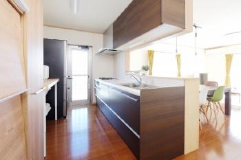 リノベーション工事　対面キッチン