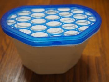 ウォークインクローゼット　カビ　原因　対策　方法　除湿剤