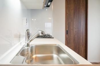 キッチン　選び　失敗　しない　方法　ポイント　奥行