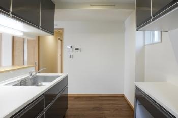 キッチン　選び　失敗　しない　方法　ポイント　通路幅