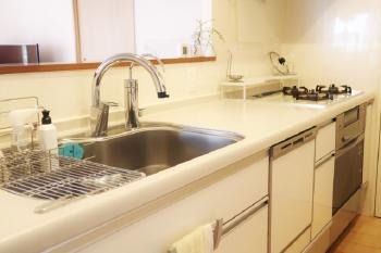 最新　キッチン　設備　収納　水廻り　火廻り　IH　ワークトップ