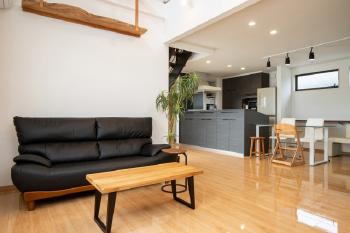 リビングが広すぎて後悔する理由とは？片付けやすいリビングをつくる秘訣をご紹介！