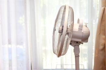 部屋　空気　こもる　デメリット　息苦しい　熱　こもる　湿気　溜まる　換気　シーリングファン　対策　改善　方法