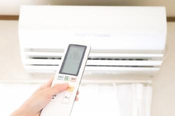 部屋　温度　一定　保つ　エアコン　自動運転　電気代　節約　窓　複層ガラス