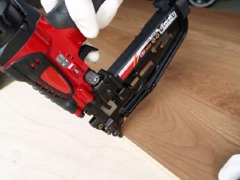 フローリング 張替え 上張り 費用 抑える メリット デメリット