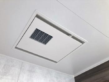 浴室暖房乾燥機　カビ　抑制　冷房　暖房　ヒートショック　洗濯物