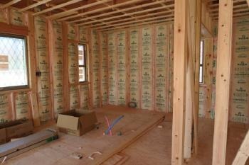 断熱　リフォーム　外断熱　内断熱　断熱材　発泡プラスチック　繊維系断熱材　天然素材断熱材