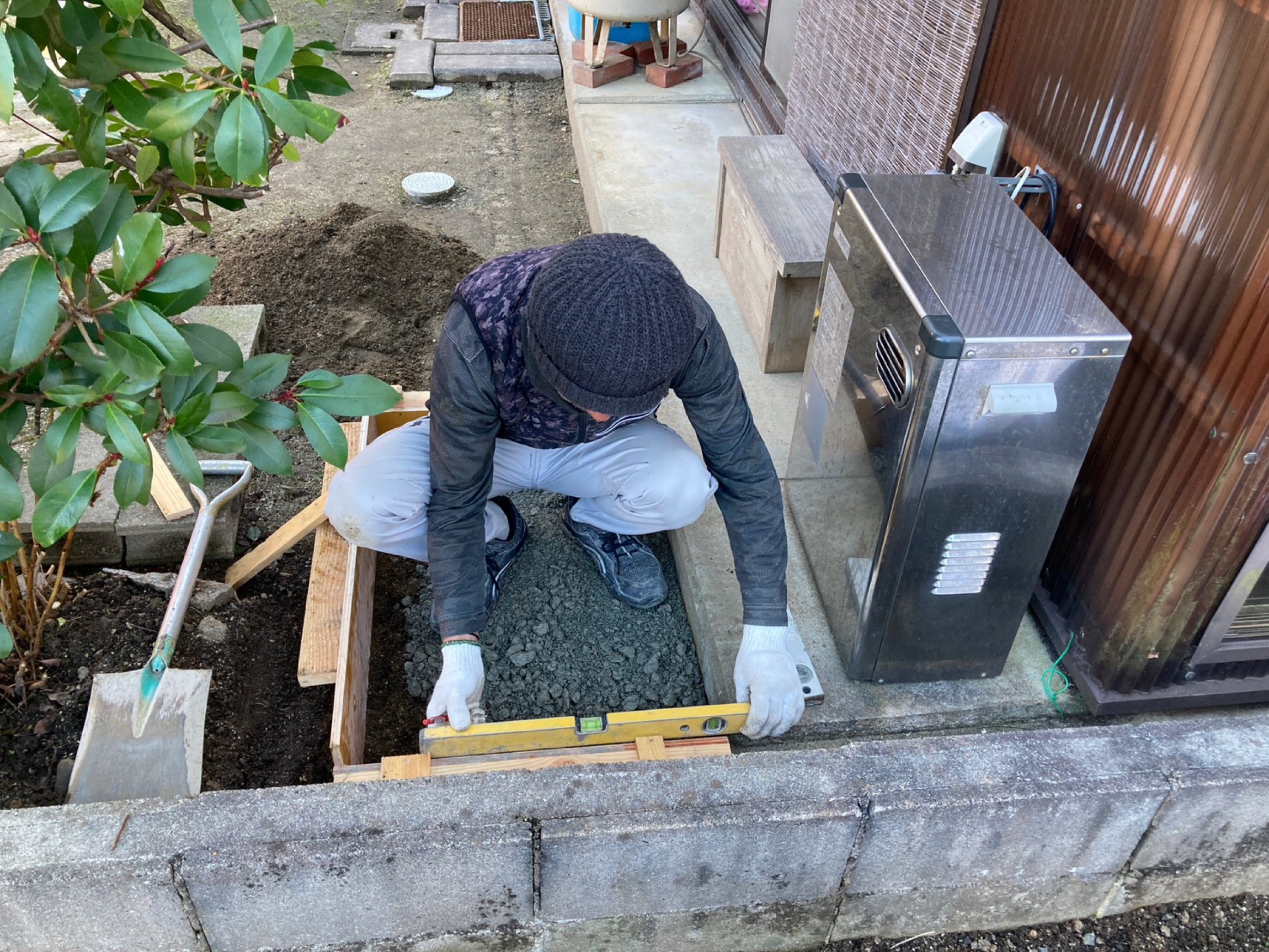 エコキュート設置工事始まっています！～松江店日記～