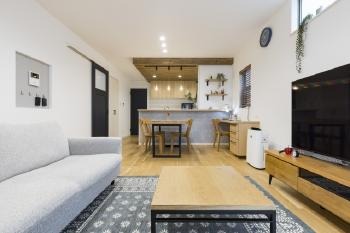 リフォーム　リノベーション　違い　改善　改良　修復　刷新　価値　高める　中古住宅