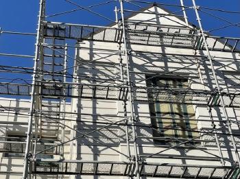 外壁の断熱リフォームを行うメリットとは？断熱塗料の効果も紹介！