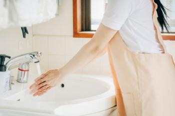 洗面台　高さ　身長　合わせる　無理な体勢　痛み　水　飛散　しにくい　身長の半分