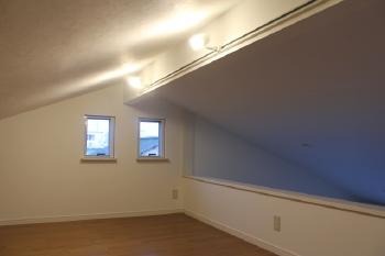 ロフト　増築　メリット　収納力　アップ　趣味部屋　子供部屋　固定資産税　かからない