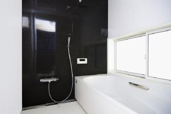 バリアフリー化で大切なお風呂場の工夫とは？バリアフリーにするメリットも紹介！