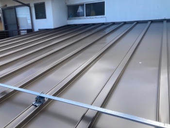 雪に備えて！雨漏り修繕屋根カバー工事