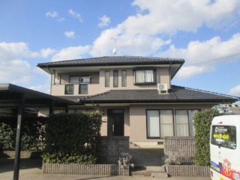 キレイ長持ち塗料でおうちをバッチリ保護させていただきました☆