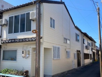 ひび割れともおさらば！外壁塗装♪