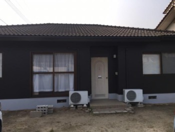 色あせた外壁が一新！落ち着いた外観に生まれ変わりました☆