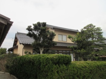 雨漏り補修から丁寧に行った外壁塗装工事☆