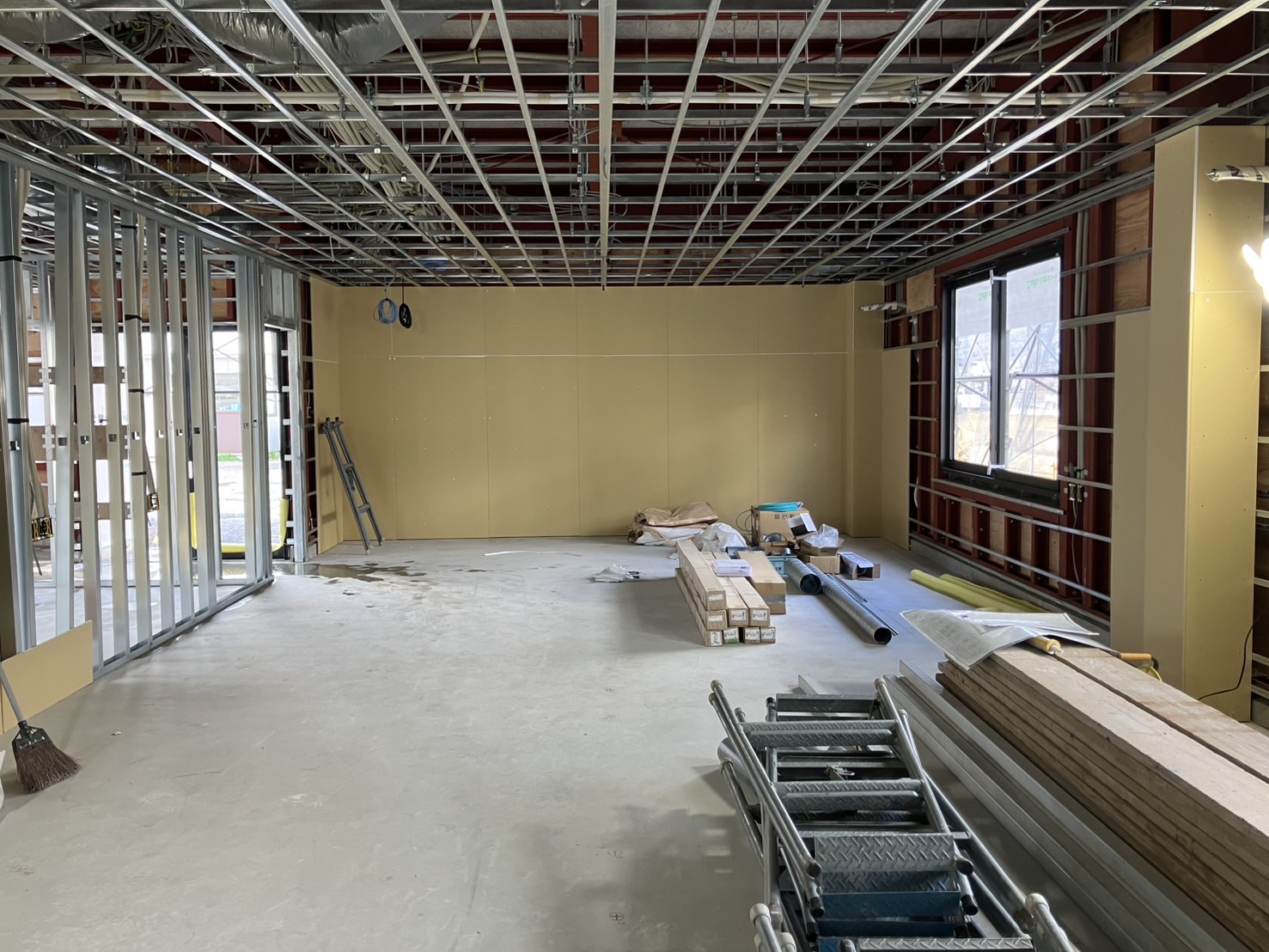 新社屋ストーリー⑲～内部間仕切り下地施工～