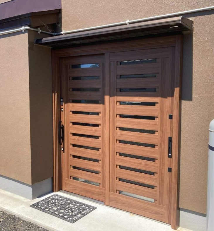 ガレージの引き戸もタッチキーにしてより便利に☆