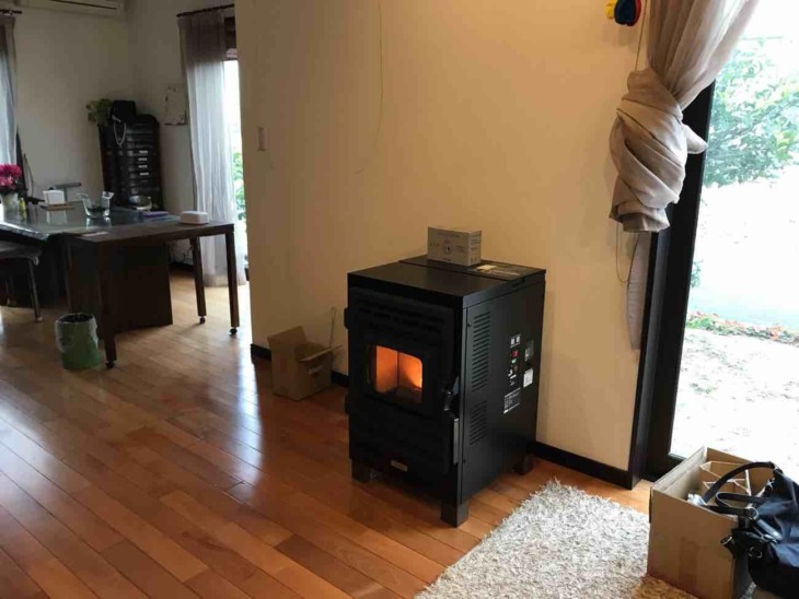 FF式　温風ファンヒーター　SS-5