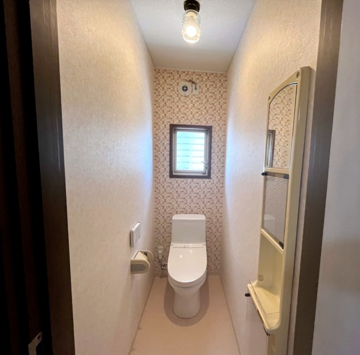 ☆温かみのある様式トイレ空間に変身☆