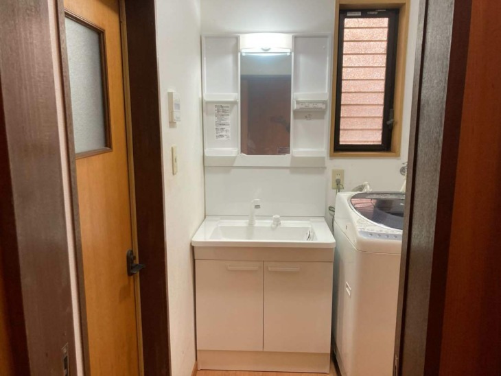 洗面化粧台交換　事例