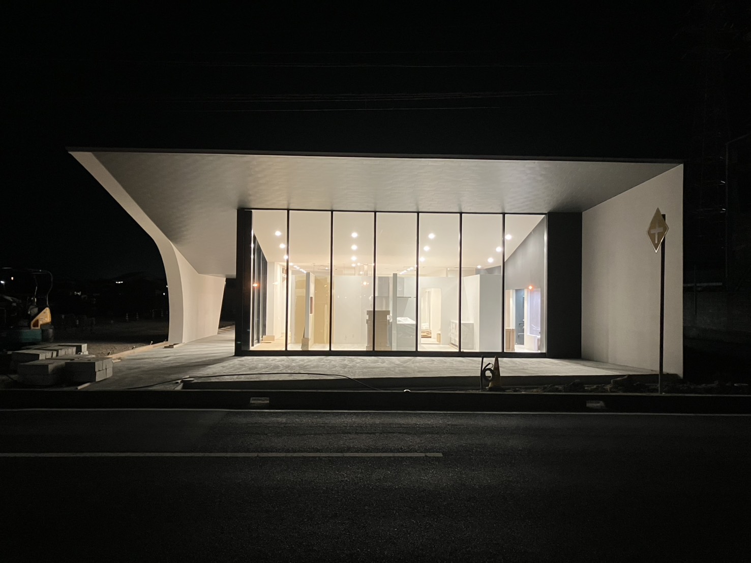 新社屋ストーリー㉘～照度測定～