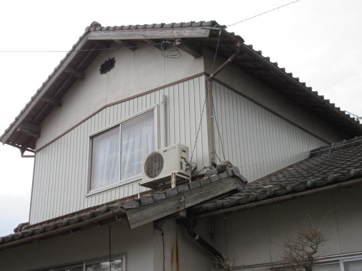 出雲市 F様邸 外壁GL鋼板リフォーム事例