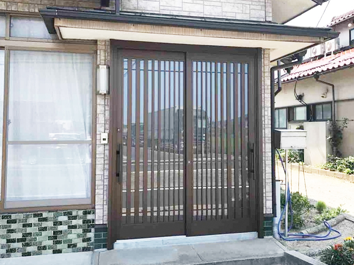 玄関をガラッとリニューアル◆意匠性＋防犯＆断熱性能大幅向上リフォーム