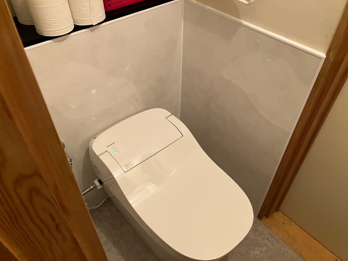 　【出雲市】節水・節電・お掃除ラクラク！Panasonic アラウーノS160トイレ交換工事